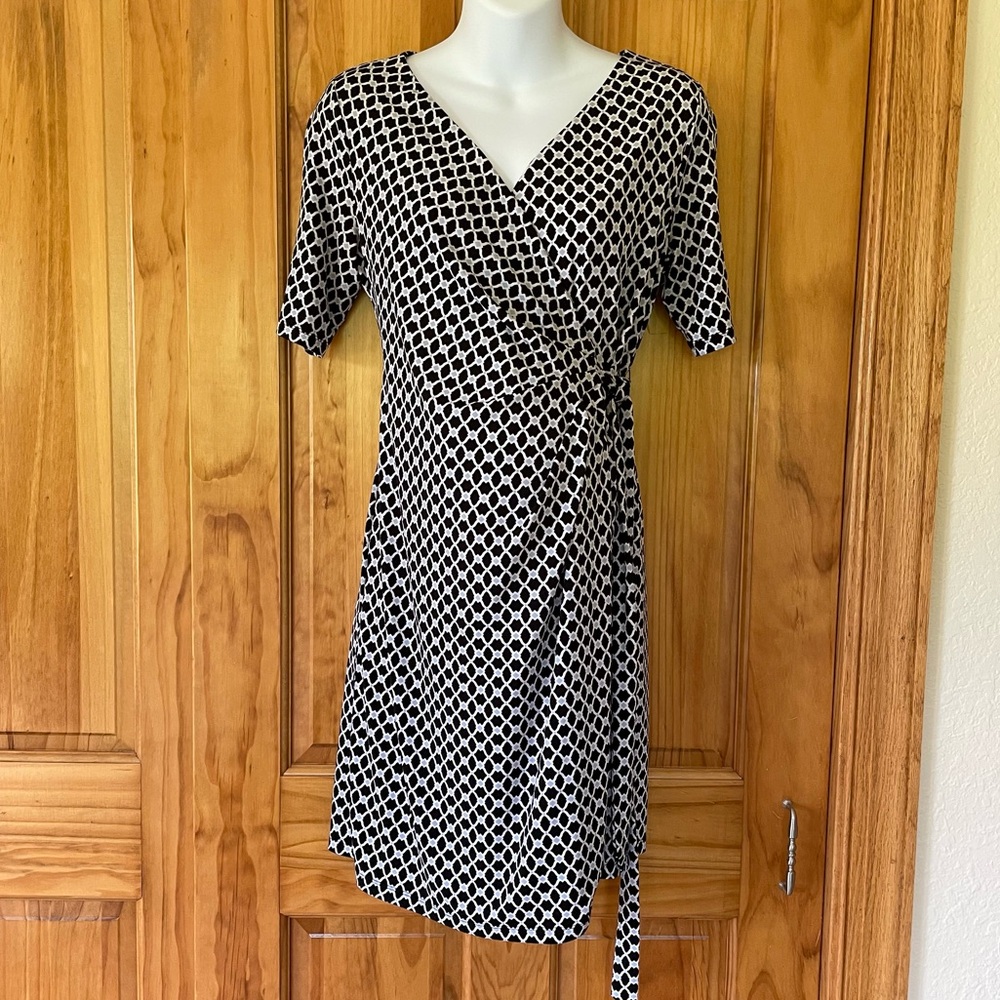 Motherhood maternity wrap dress